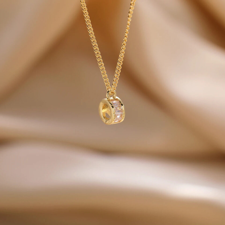 17KM-Geometric-Crystal-Pendant-Necklaces-Fashion-Gold-Color-Ziron-Clavicular-Chains-Luxury-Adjustable-Leaves-Chokers-Jewelry_f4507d62-a673-4b0c-9ae4-8cc7350602e2