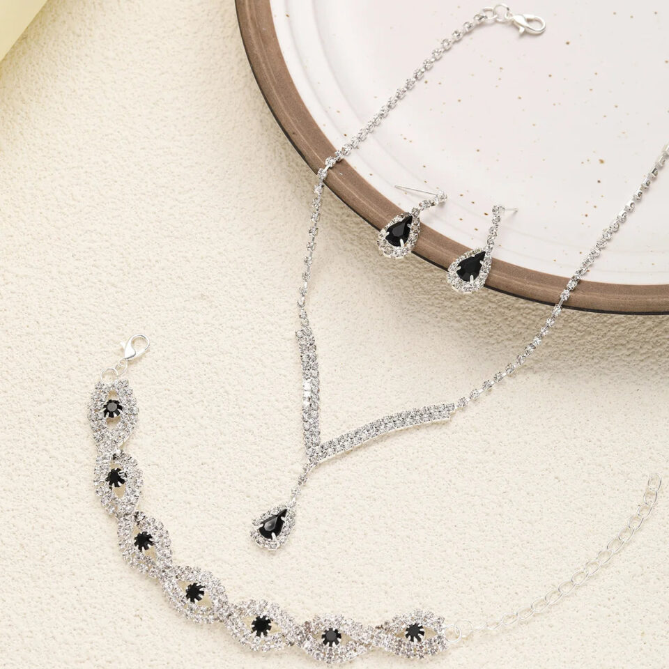 4-Pcs-Luxury-Rhinestone-Jewelry-Set-for-Women-Fashion-Droplet-Shaped-Necklace-Bracelet-Earring-Elegant-Wedding_8a2cf8a7-c5b0-4887-b9b7-d3b4c3ba40ff