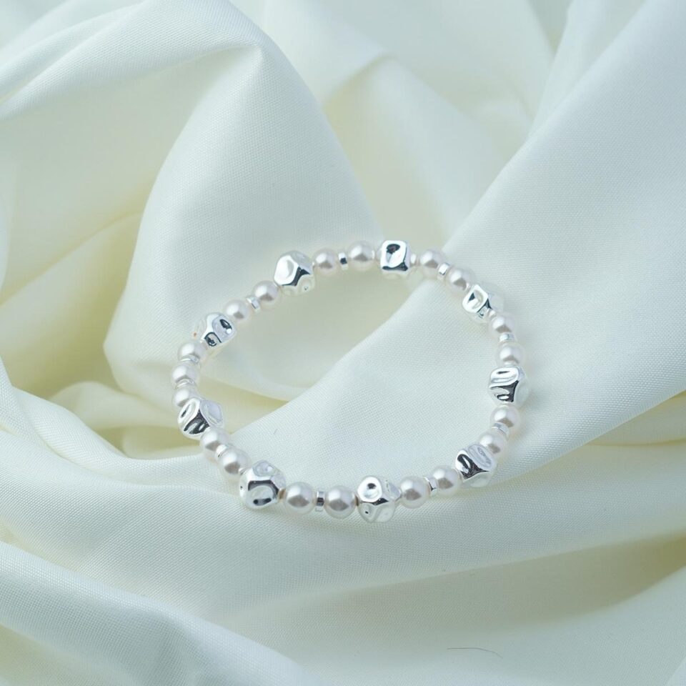 85e86354dbde4a9db7553676a0ecb885_tplv-aphluv4xwc-origin-jpeg