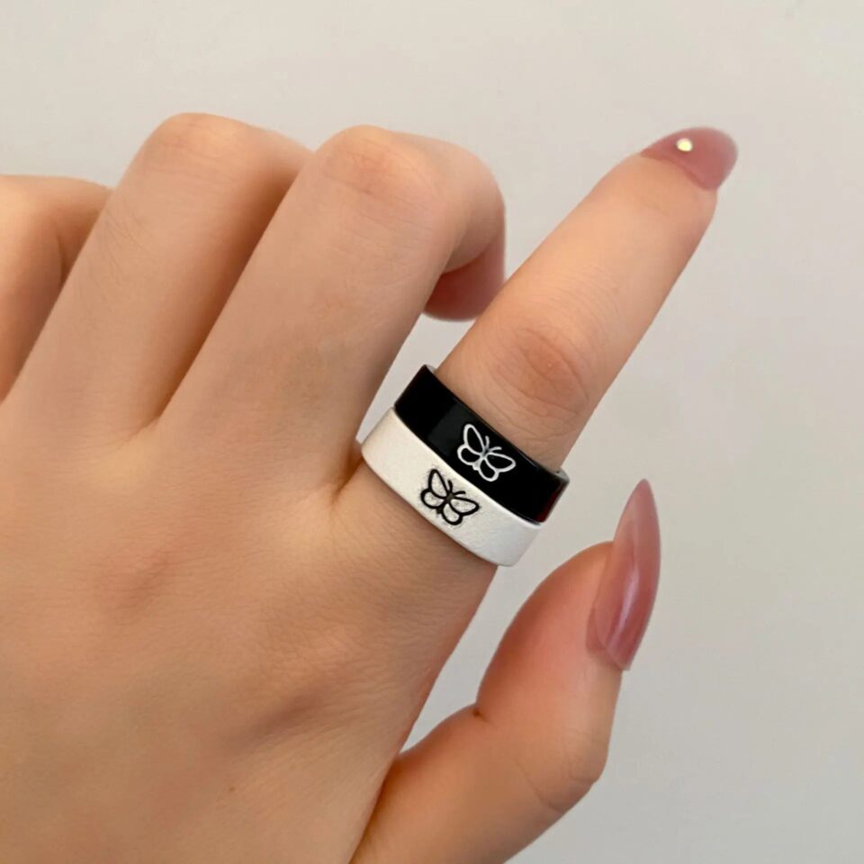 HUANZHI-2-Pcs-of-Black-White-Rings-for-Women-Girls-Cute-Butterfly-Pattern-Minimalist-Design-Friendship_c7f60c22-f176-47b3-9c7e-0d7d626ad33e