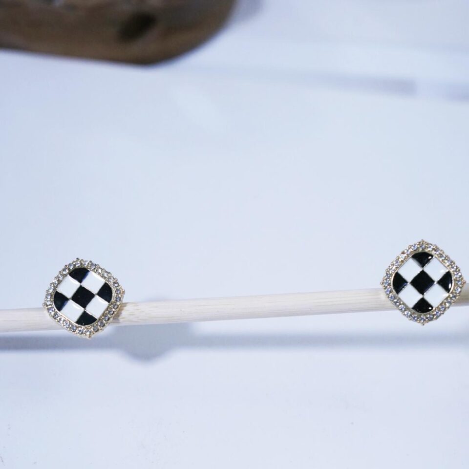 e12f4d4ecf3546d0b538a982f23dfcd6_tplv-aphluv4xwc-origin-jpeg